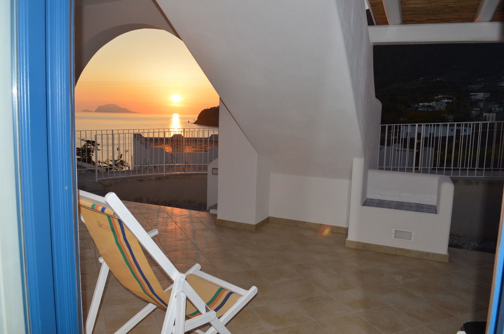 'A Alera Room & Breakfast Мальфа Экстерьер фото